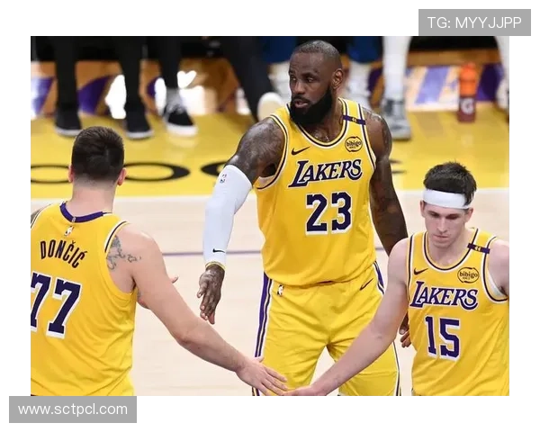 NBA季后赛最新战报：湖人逆转快船挺进西决 詹姆斯再创历史新纪录